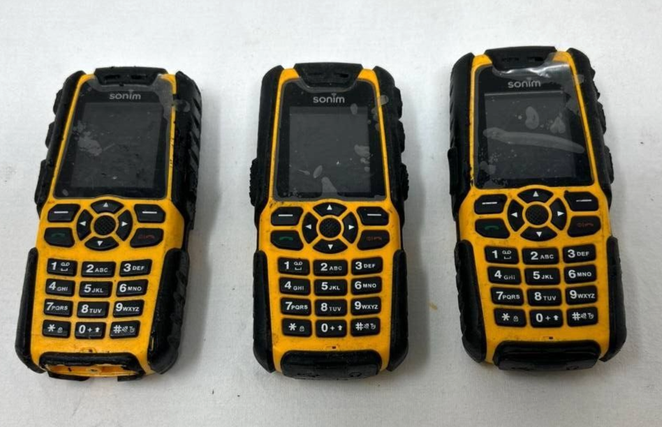 Lot of 3 Sonim XP3.20 Quest Cell Phone Ultra Rugged Bluetooth 3G Waterproof READ