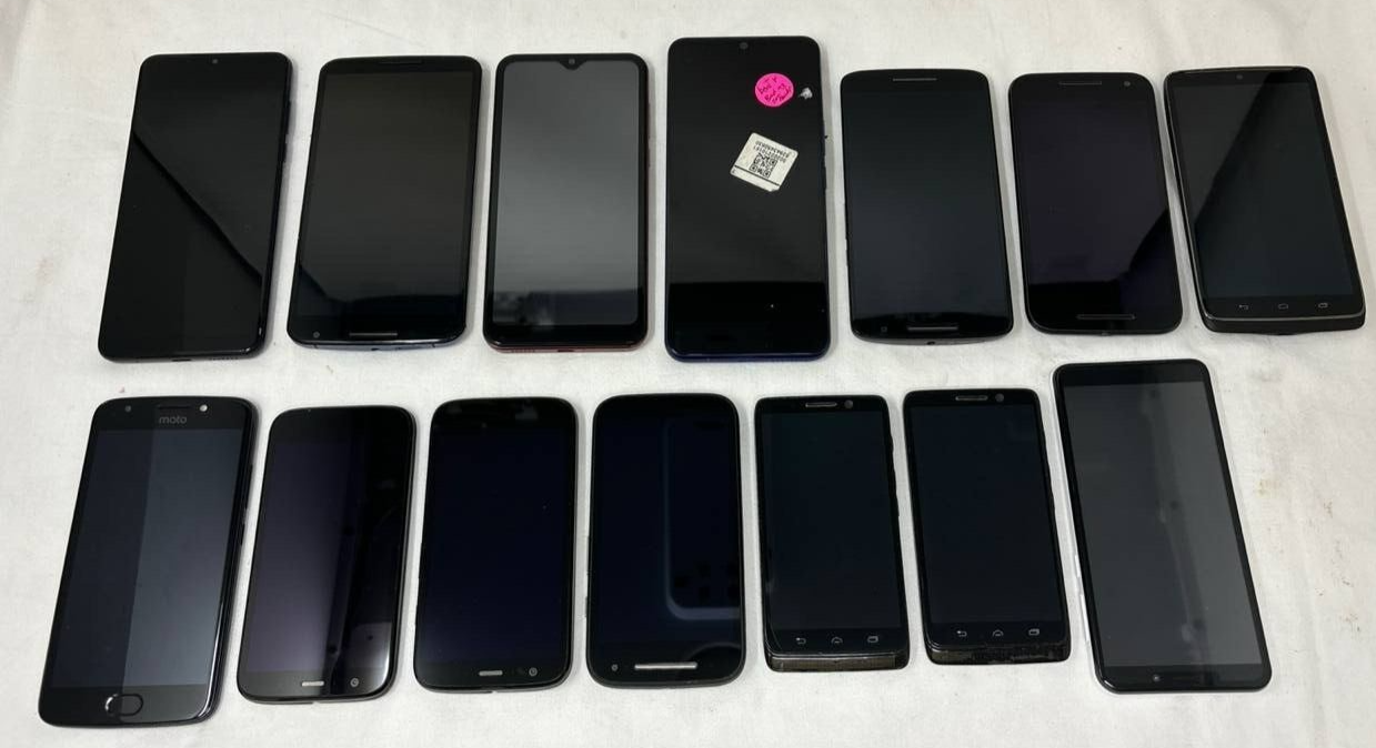 14 Lot Mixed Smartphone Moto G G3 Pure Nexus Samsung Galaxy S22 Ultra Repair