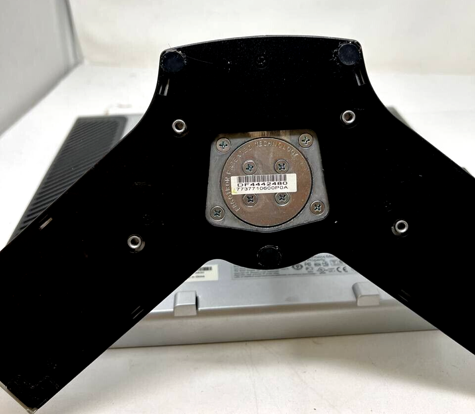 Dell 1708FPT Panel LCD 17" Flat Computer Monitor Display VGA DVI USB Port Silver