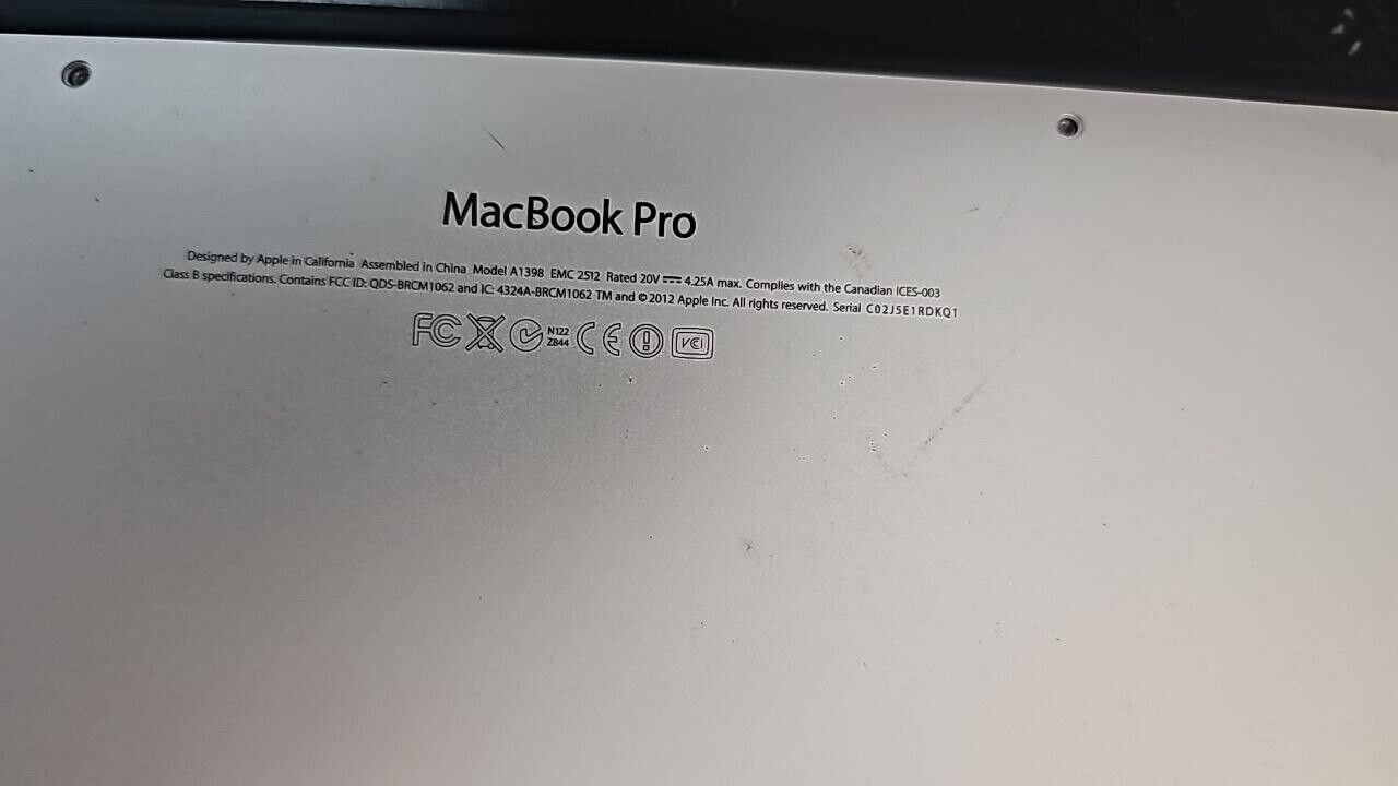 Apple Macbook Pro A1398 Laptop 15" Notebook i7 Parts Only Need Repair