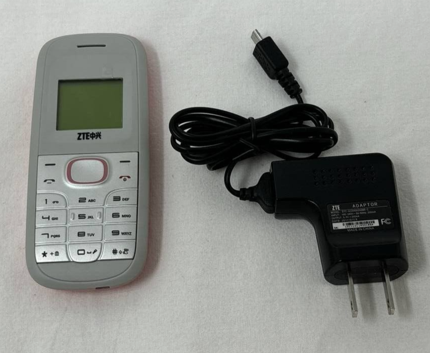 ZTE-G S505 Bar Mobile Phone Vintage GS505 Keypad GSM Digital FM Radio Pink Tiny
