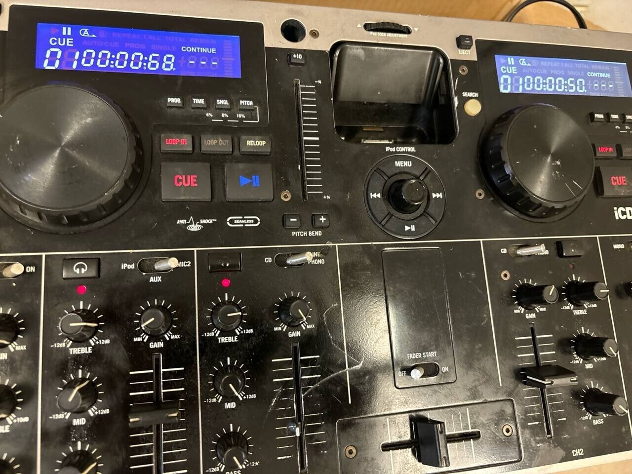 Numark iCDMIX2 Dual 2 Channel System CD iPod DJ Controller with Integrated Mixer