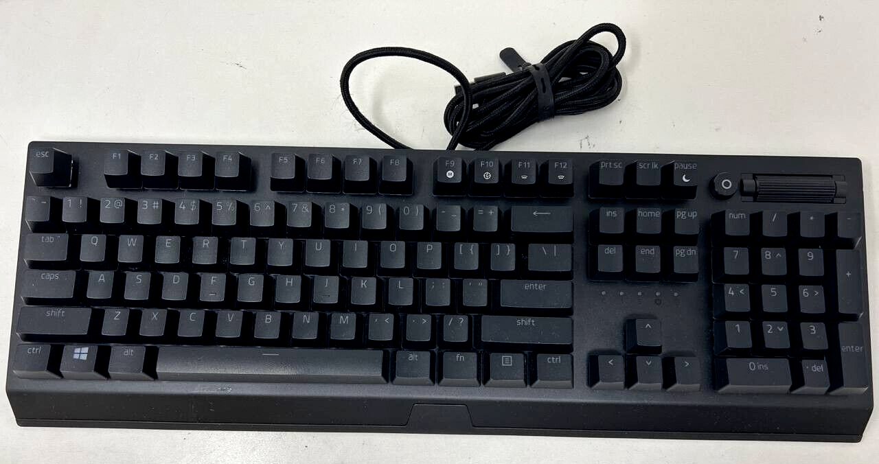 Razer BlackWidow V3 Keyboard Wired Mechanical Gaming RGB Lighting Green Switch