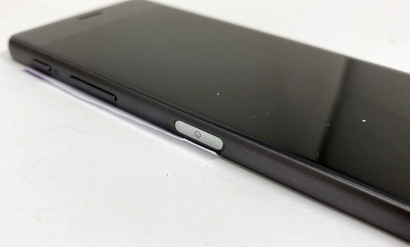 Sony Xperia X Smartphone F5121 Android 32GB Mobile Phone Graphite Black READ