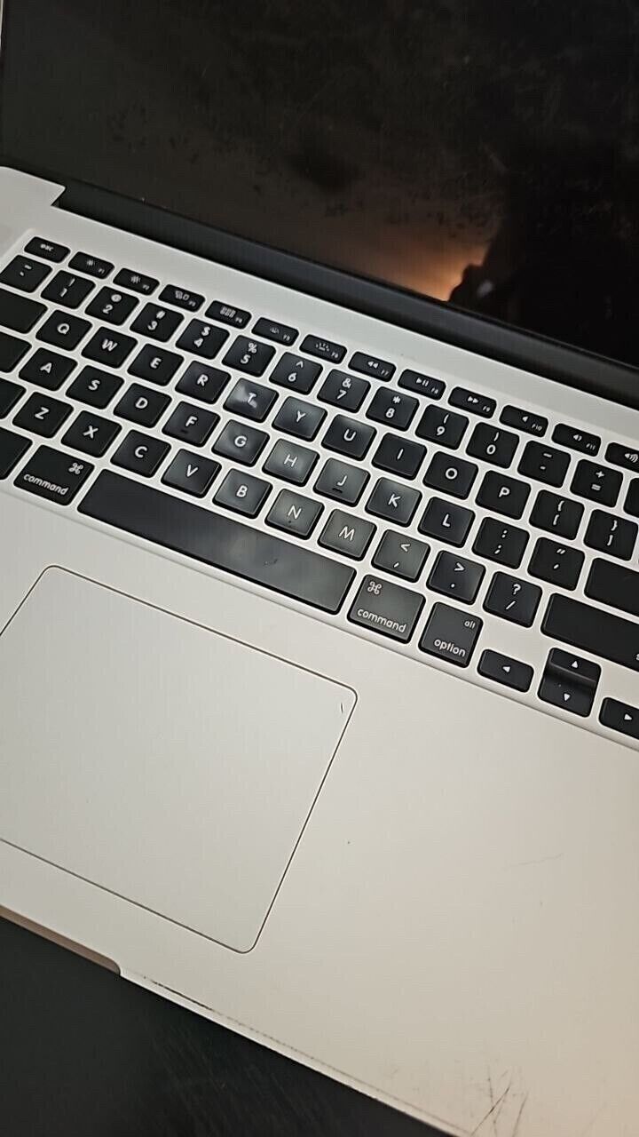 Apple Macbook Pro A1398 Laptop 15" Notebook i7 Parts Only Need Repair