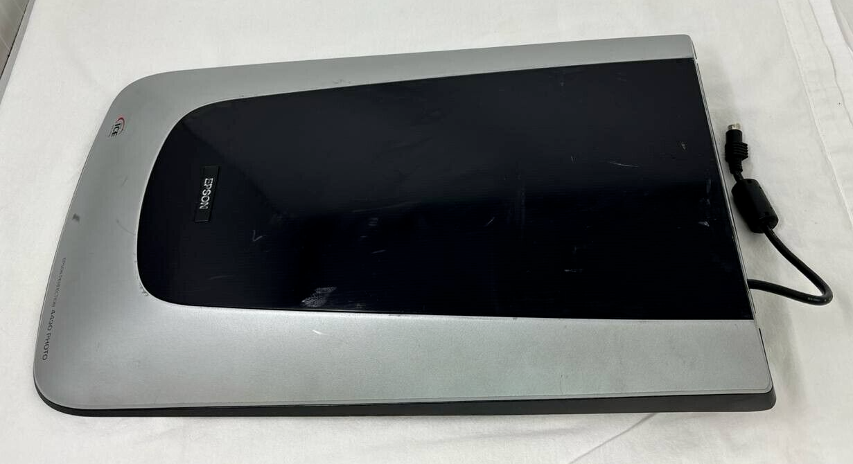Epson Perfection 4490 Flatbed Photo Scanner Negatives Slide USB 4800 x 9600 OEM