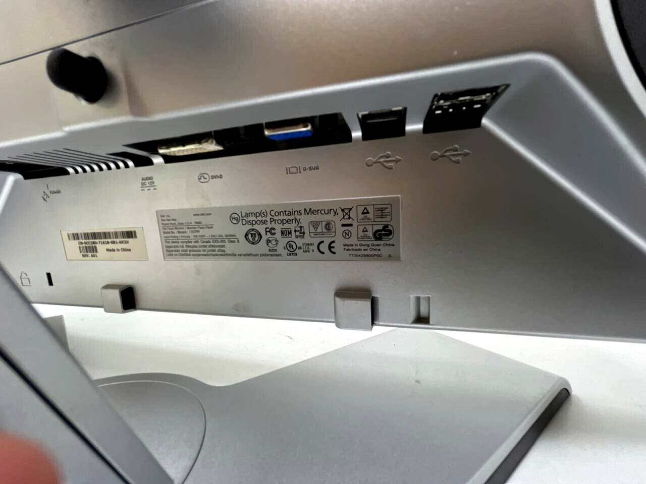 Dell 1708FPT Panel LCD 17" Flat Computer Monitor Display VGA DVI USB Port Silver