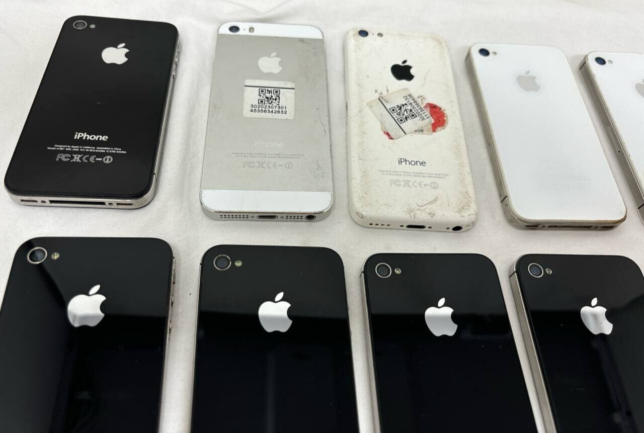 Lot of 31 Apple iPhone 4 5 5c for Repair Wholesale Phones Used Sold As IS Untest