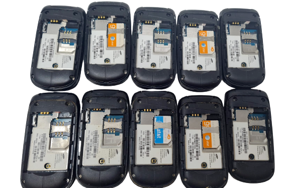10 Lot Samsung SGH-A107 Flip Phone GSM Wholesale As Is Used A107 CLAM Wholesale