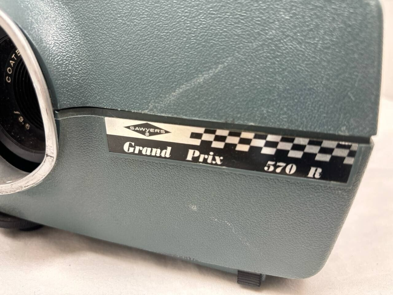 Sawyers Grand Prix 570 R Slide Projector Portable Compact Vintage As Is READ