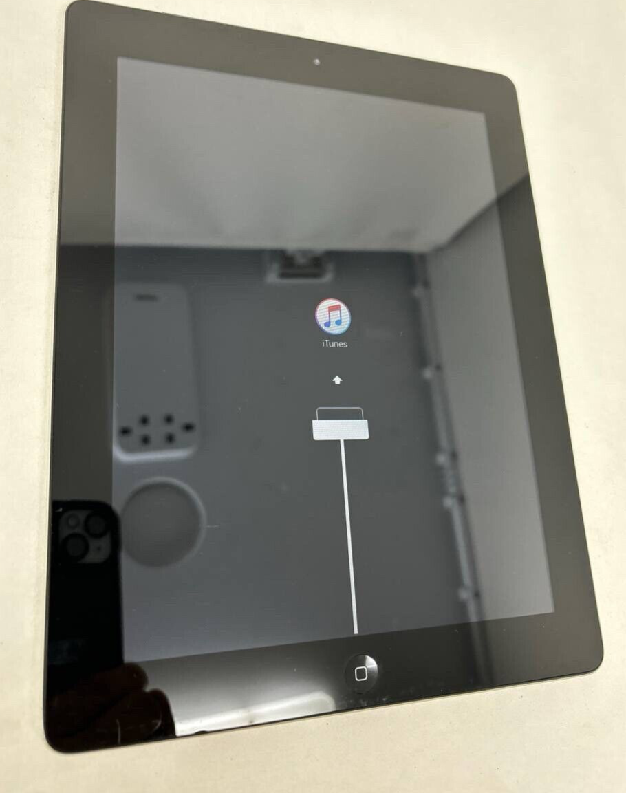 Apple iPad 2 A1396 32GB Bluetooth Wi-Fi 9.7" Muti-Touch Tablet Genuine GOOD