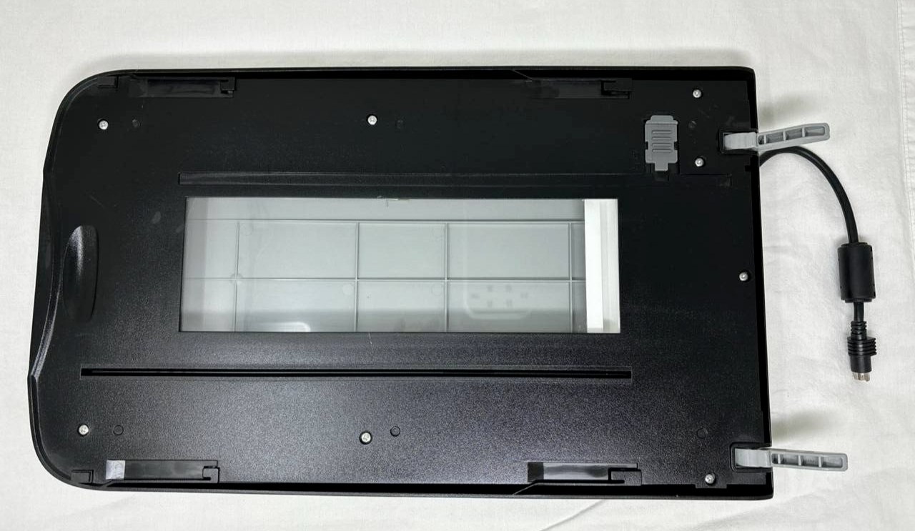 Epson Perfection 4490 Flatbed Photo Scanner Negatives Slide USB 4800 x 9600 OEM