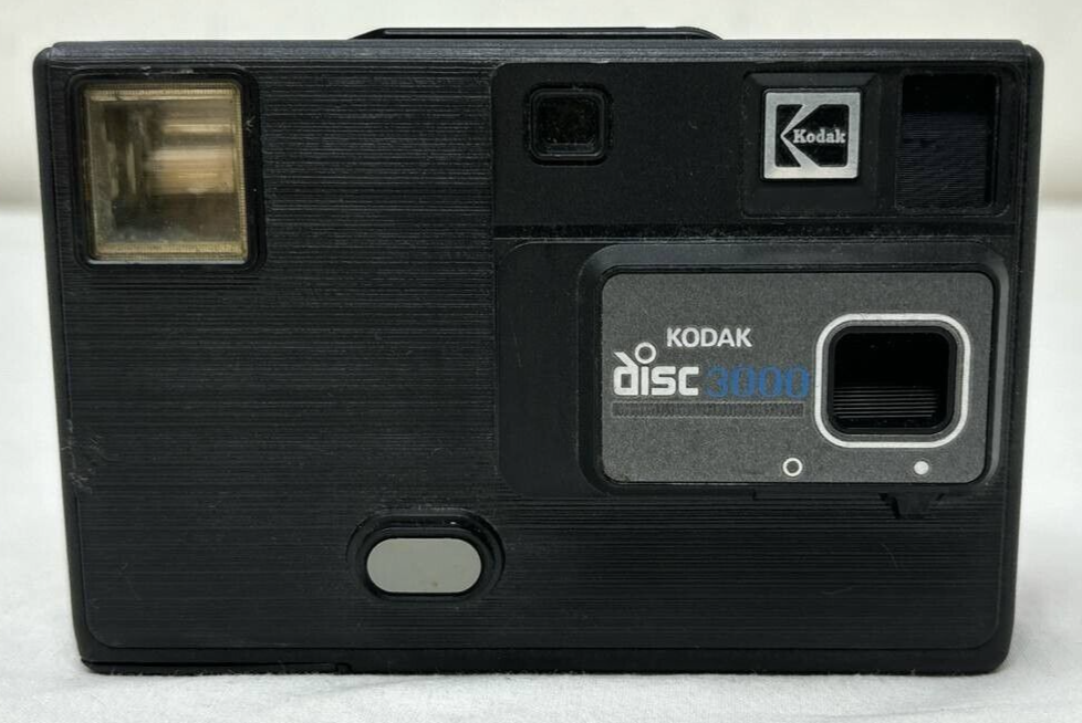 Kodak Disc 3000 Disc Film Format Retro Camera Vintage 58° Angle of View Black