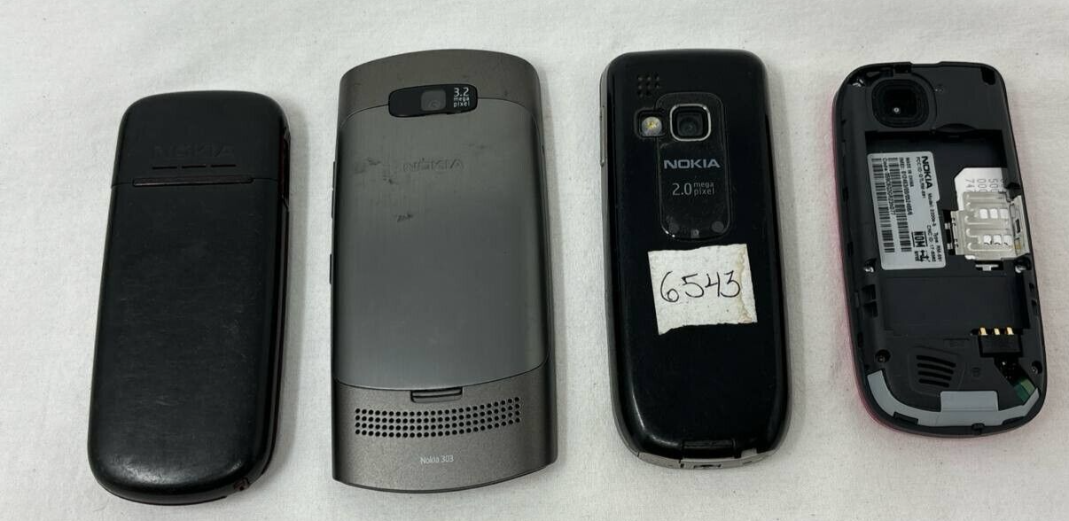 Lot of 4 Nokia Cell Phone Bar Keyboard Vintage Mixed 303 1661 2220s-b 3120c-1b