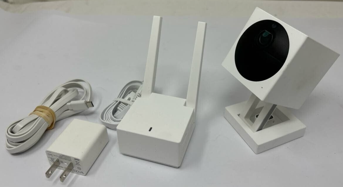 Wyze Cam V2 Outdoor Wireless Smart Home Camera Starter Bundle 1080p Night Vision