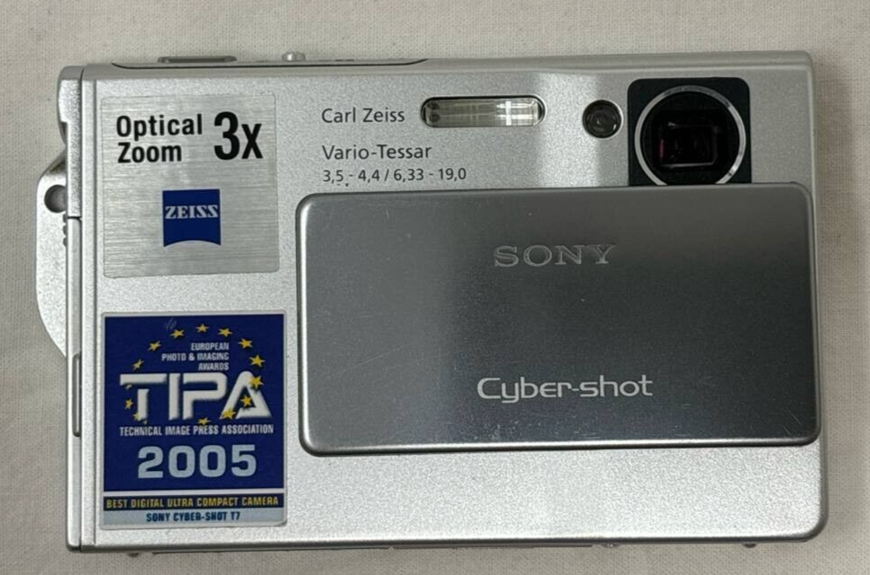 Sony Cybershot DSC-T7 Digital Camera 5.1MP 3x Optical Zoom 2.5" LCD Display