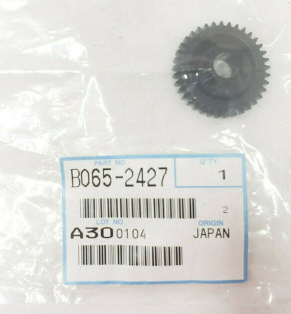 Drum Cleaning Assembly Gear B065-2427 For Gestetner 6002 7502 Savin 2560 2575