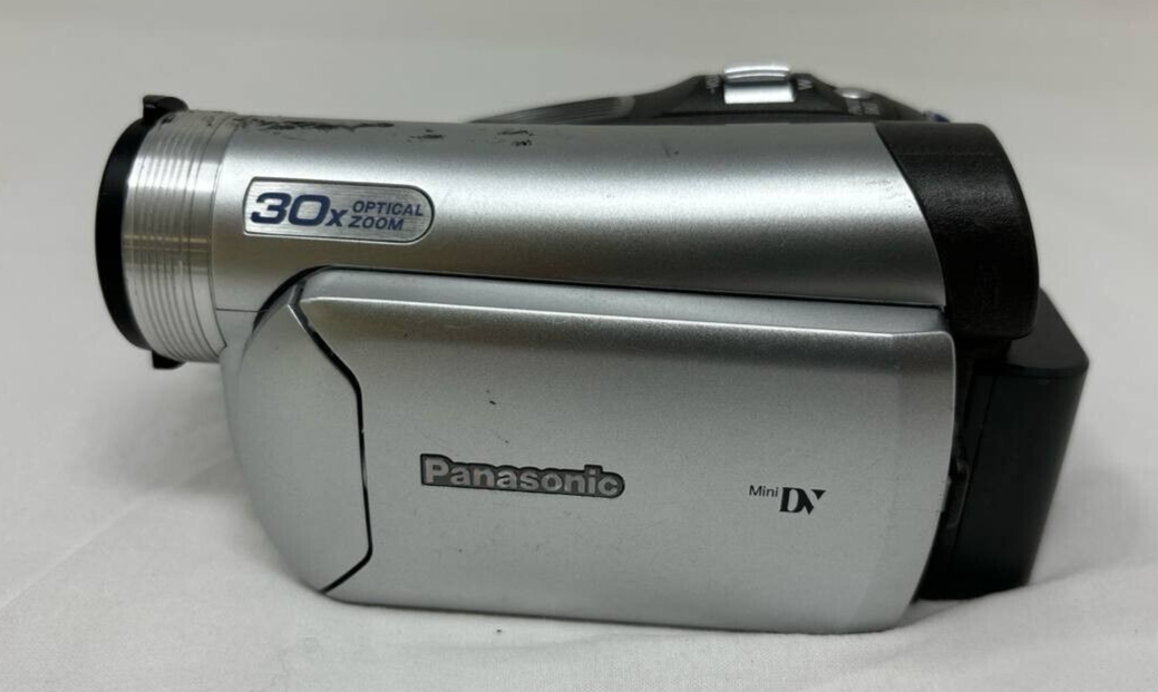 Panasonic PV-GS29 Mini DV Video Camera 30x 50x Digital Zoom Anti Shake READ!