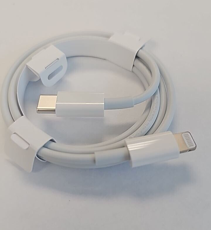 Fast Charging Cable USB-C Apple iPhone XR 11 12 14 15 Pro Max  15 PLUS white