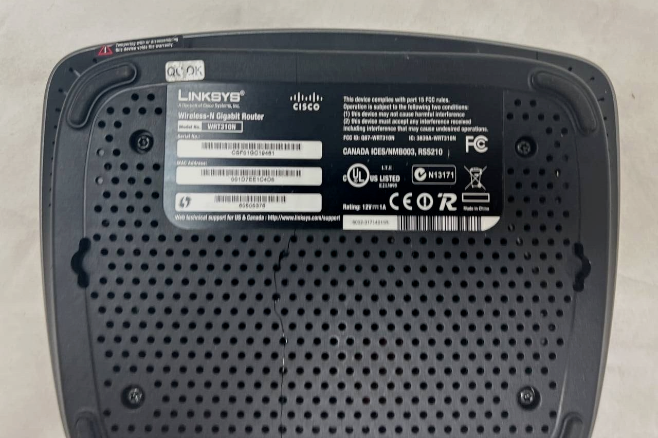 Linksys WRT310N Cisco Wireless-N Gigabit Router Dual Band Access Point Mode WPS