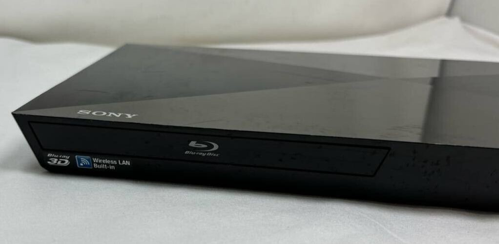 Sony BDP BX620 Blu-ray 3D Disc DVD Player 4K 1080P WiFi Streaming MP3 DTS HDMI