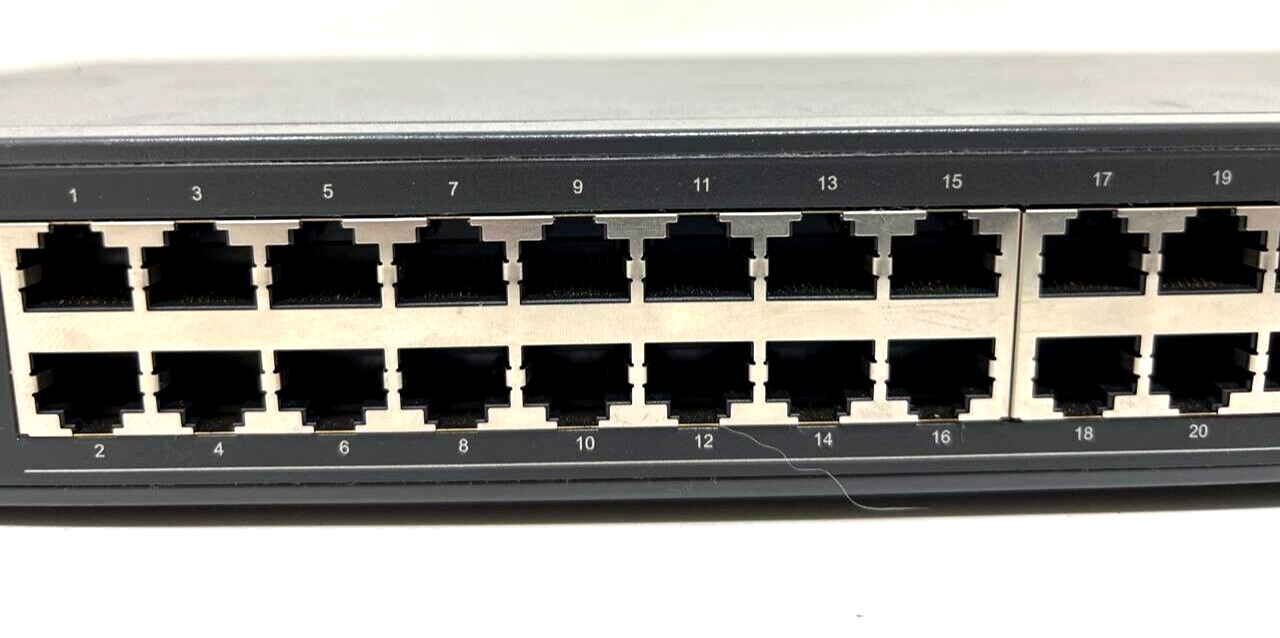 TP Link 48 Ports Rack Mount Fast Ethernet Rackmount Switch Network TL-SF1048