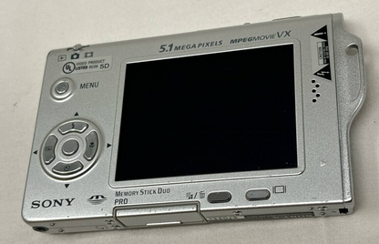 Sony Cybershot DSC-T7 Digital Camera 5.1MP 3x Optical Zoom 2.5" LCD Display