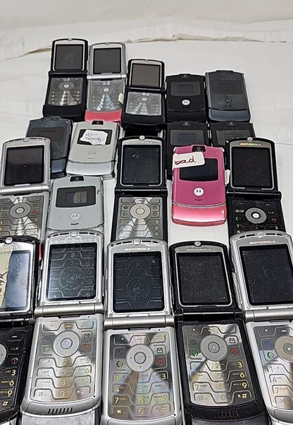 Lot of 20 Motorola Razr V3 Flip Phone T-Mobile Antique Slim GSM Vintage x Repair