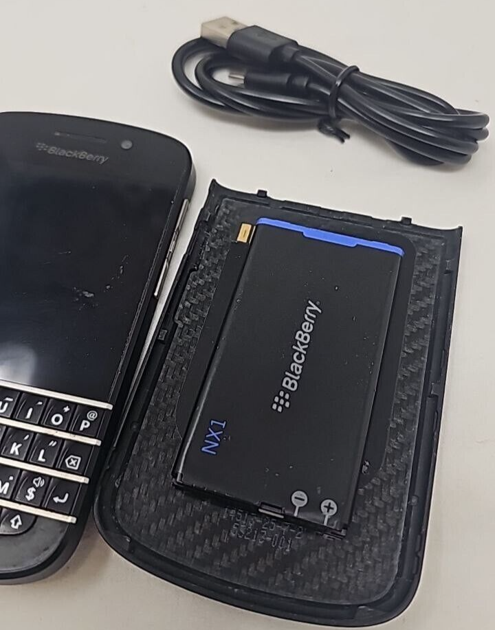 Blackberry Q10 Smartphone QWERTY Dual Core 8MP GPS WiFi Bluetooth 4G READ