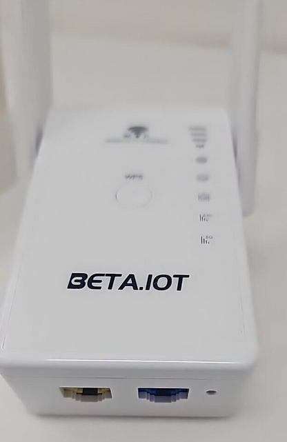 BETA.IOT Wireless WiFi Extender Repeater High Speed Dual Band AC1200 BoosterREAD