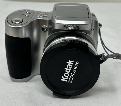 Kodak Z710 Digital Camera EasyShare 7.1MP 10x Optical Zoom 2.0 LCD Display