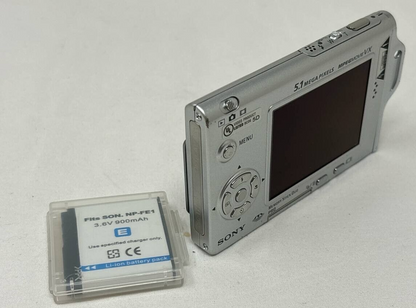 Sony Cybershot DSC-T7 Digital Camera 5.1MP 3x Optical Zoom 2.5" LCD Display