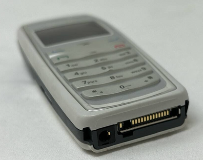 Nokia 2125i Vintage Cellphone Tiny Bar Phone STN Color Internal Antenna