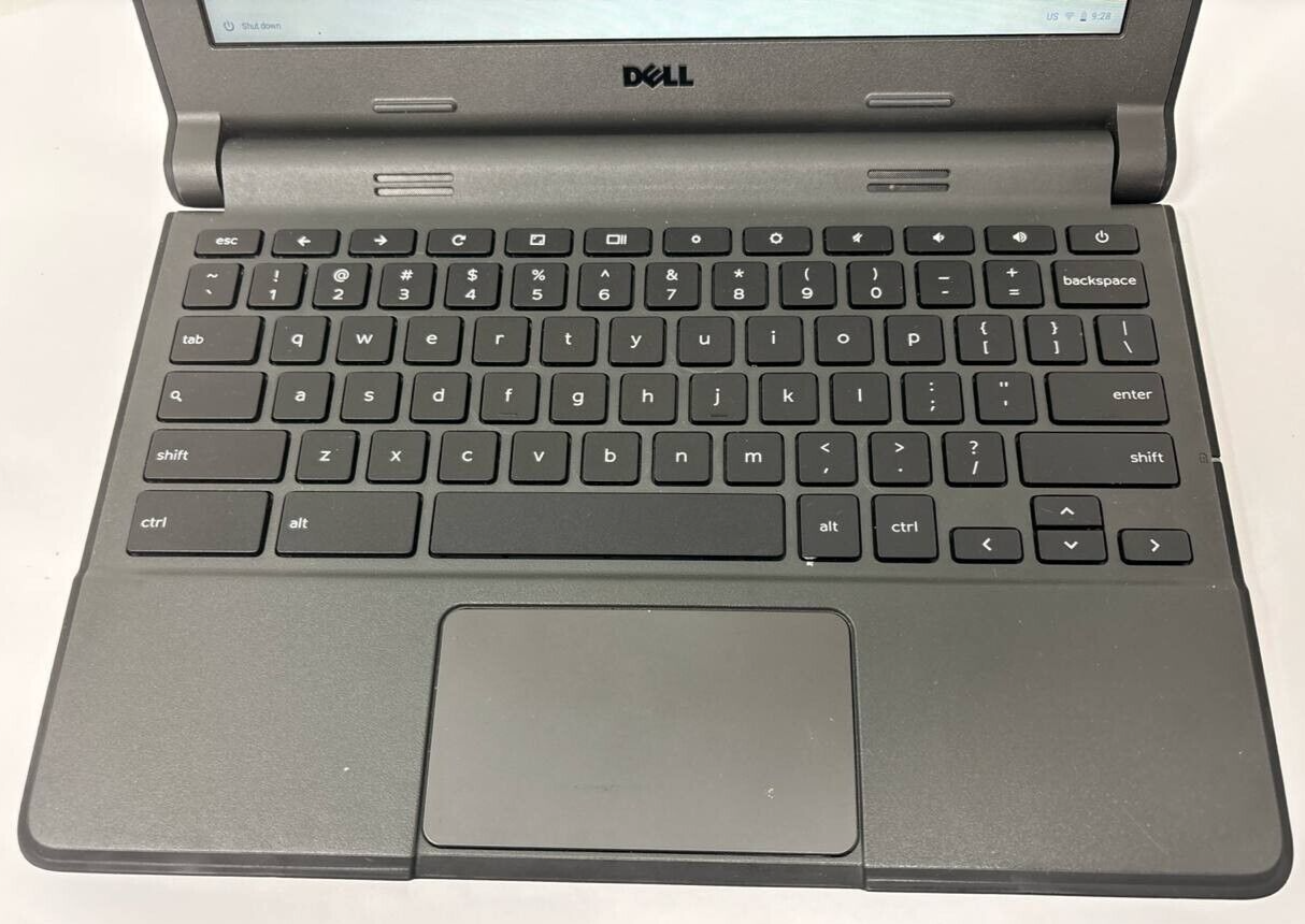 Dell Chromebook 11 P22T 11.6" 16GB Intel Celeron 2.16 GHz 4GB RAM Laptop Black