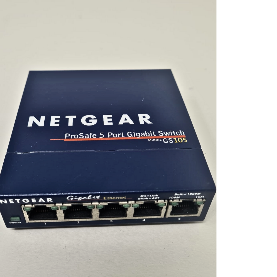 Netgear ProSafe GS105 5 Port Gigabit Desktop External Network Switch Adapter OEM