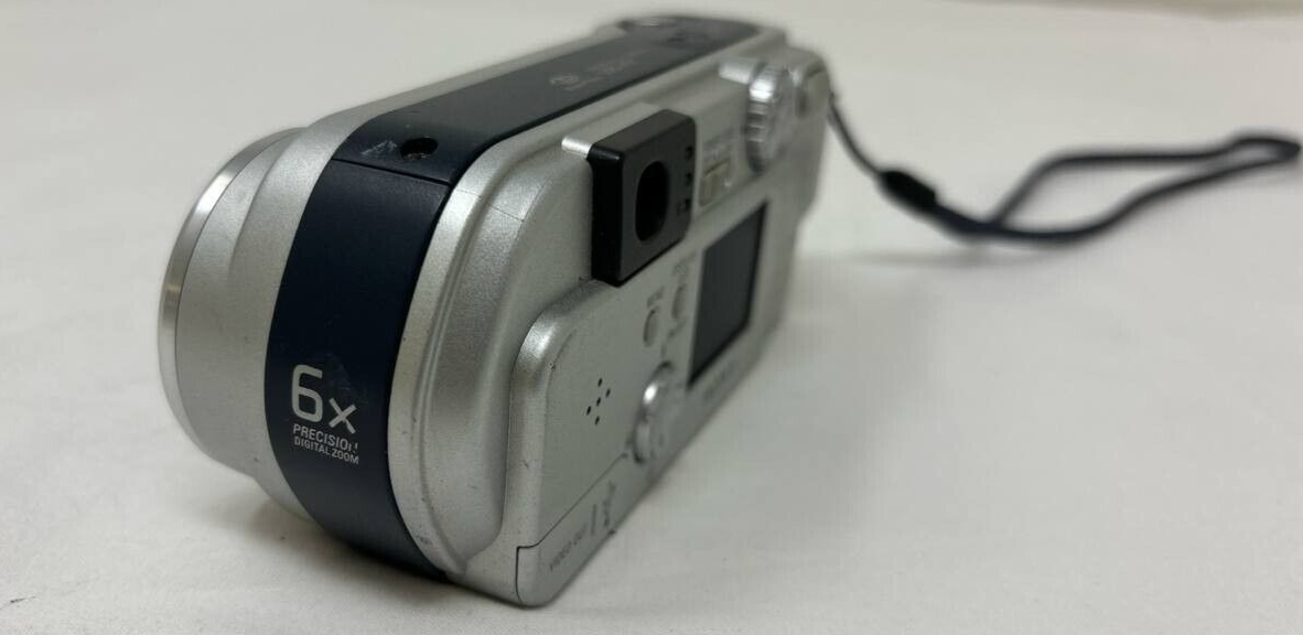 Sony Cyber Shot DSC-P51 Digital Camera Compact 2.0 MP 2x Optical Zoom Silver