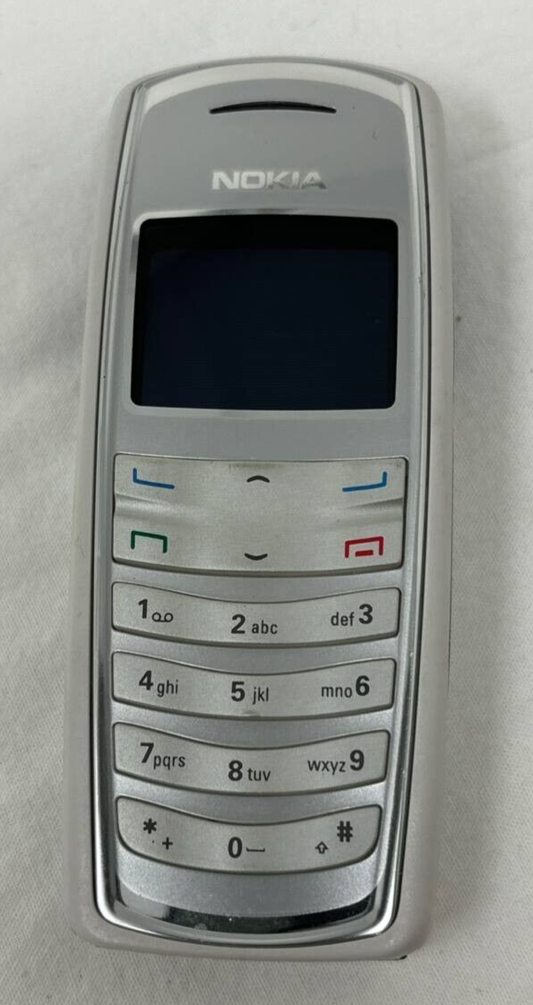 Nokia 2125i Vintage Cellphone Tiny Bar Phone STN Color Internal Antenna