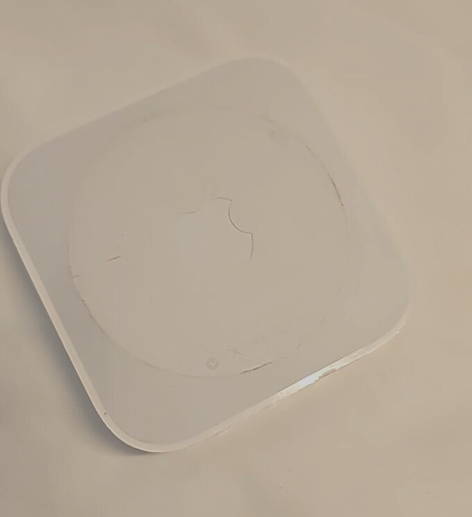 Apple A1392 AirPort Express Wireless 802.11n WiFi Router Access Point White