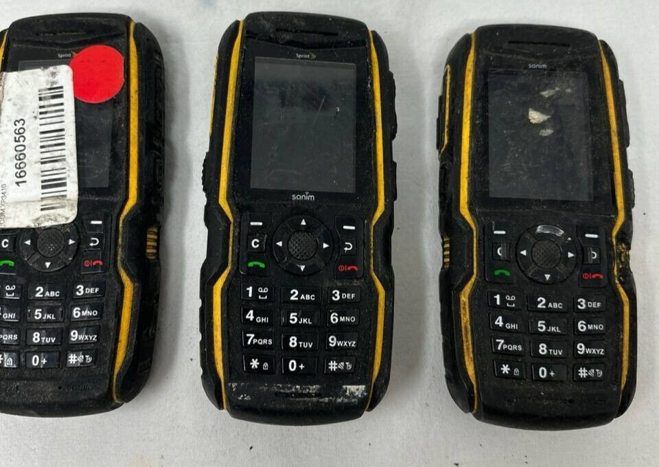 Lot of 5 Sonim XP Strike XP3410 Ultra Rugged Military Phones 3G BT Sprint READ