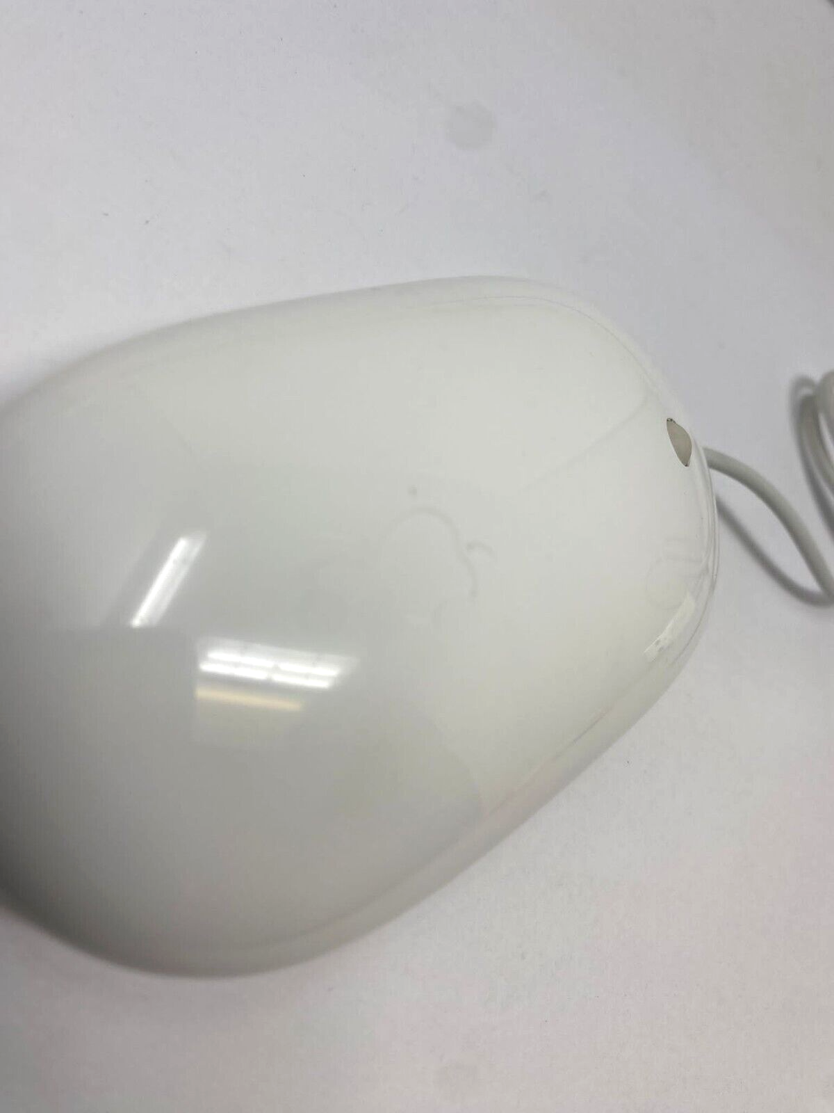 Apple A1152 Wired USB Mighty Optical Mouse MB112LL/B Genuine OEM Mice - White