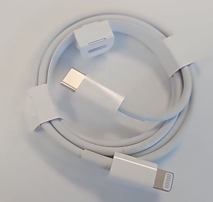 Fast Charging Cable USB-C Apple iPhone XR 11 12 14 15 Pro Max  15 PLUS white