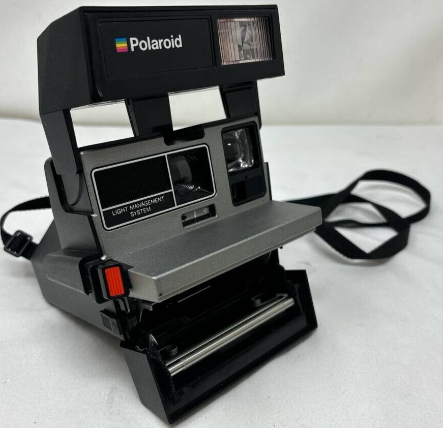 Vintage Polaroid Camera Sun 600 LMS Instant Film Flash Cam with Strap Vintage