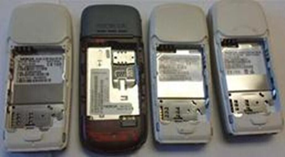 4 Lot Nokia 3120b 1661-2b Cellular Phone Locked Personal No Power For Parts Used