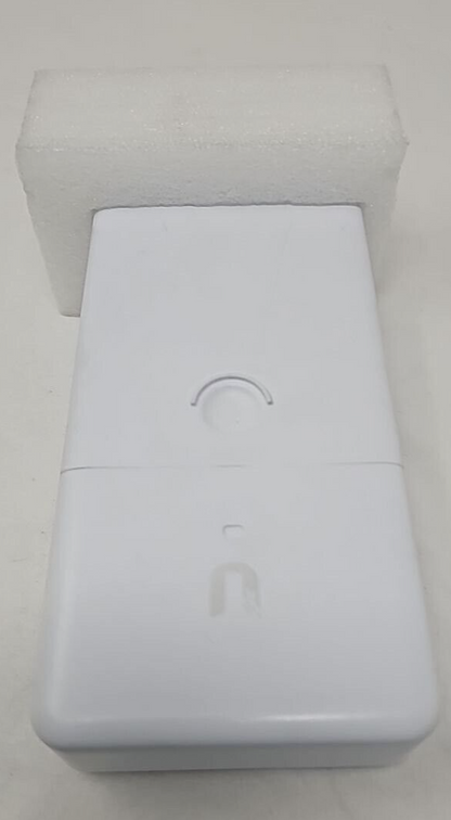 Ubiquiti UACC-LRE Long Range Outdoor Ethernet Repeater RJ-45 Ports PoE+ IPX5