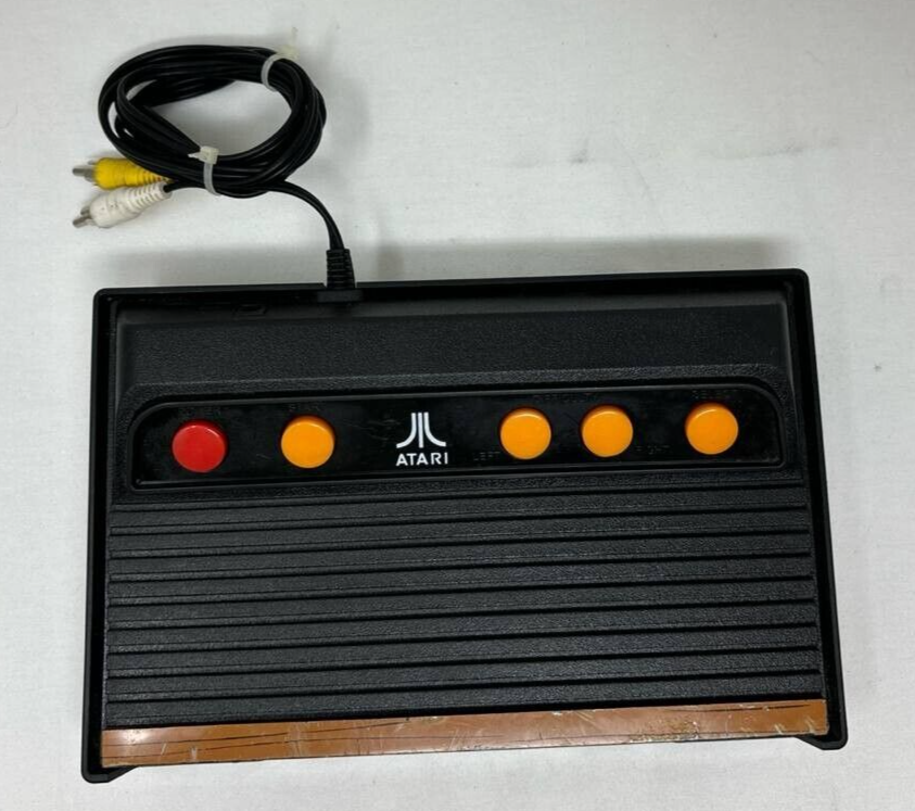 Atari Flashback 5 Classic Game Console Only 92 Built in Games Retro Gaming