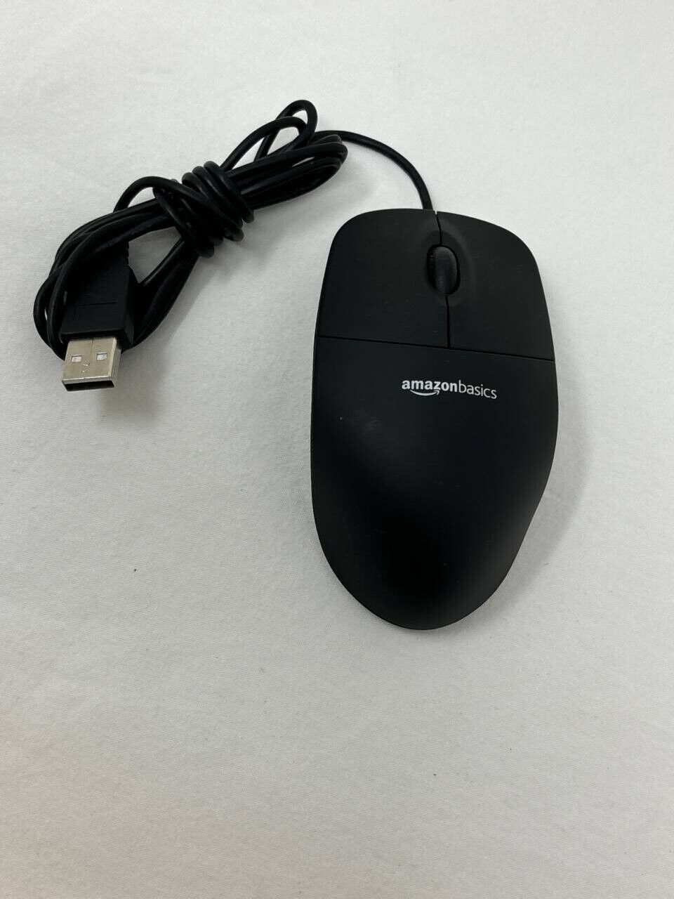 AmazonBasics MSU0939 Wired Optical Tracking Mouse USB Corded Ambidextrous