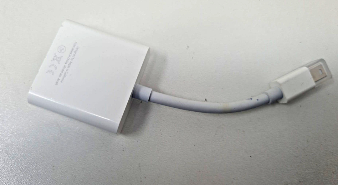 Apple A1305 Thunderbolt Mini Display Port to DVI Cable Monitor Adapter Genuine