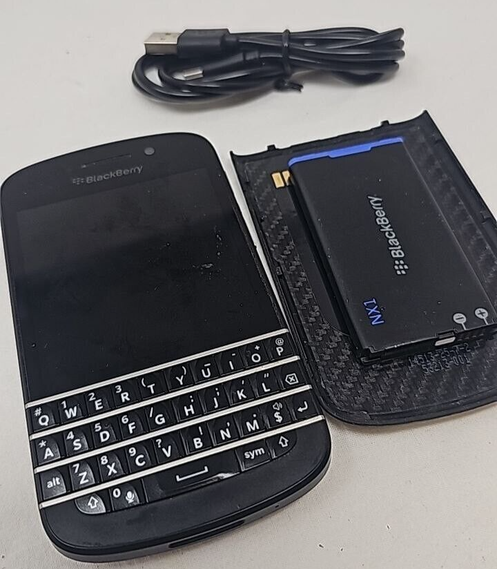 Blackberry Q10 Smartphone QWERTY Dual Core 8MP GPS WiFi Bluetooth 4G READ