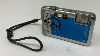 Olympus Stylus Tough 8010 14MP Digital Camera with 5x Wide Optical Zoom Blue