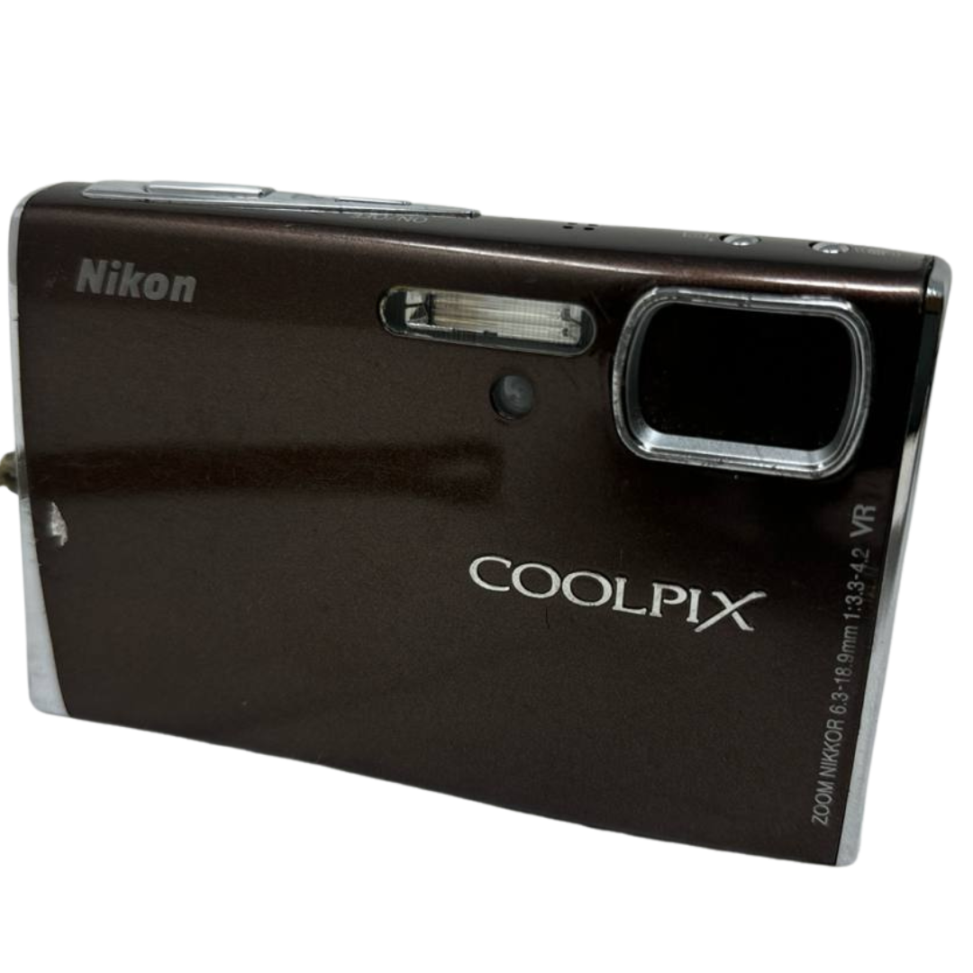 Nikon Coolpix Digital Camera S50 7.2MP 3x Optical Vibration Reduction Zoom Black